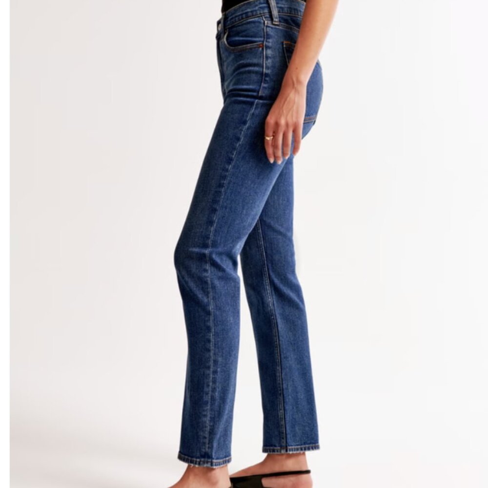 Abercrombie & Fitch Ultra High Rise Ankle Jean, size 29 - Picture 3 of 6